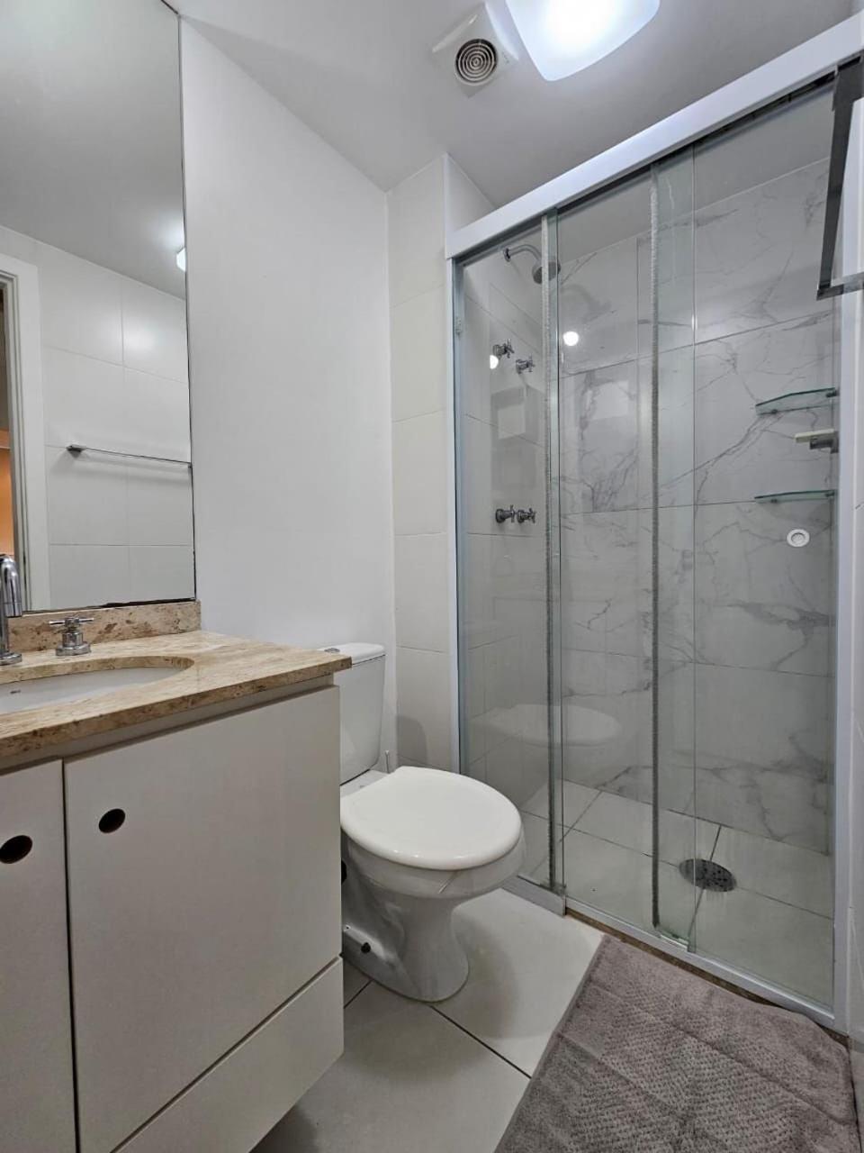No Brooklin P/ 4 Pessoas Com Garagem. Apartamento São Paulo
